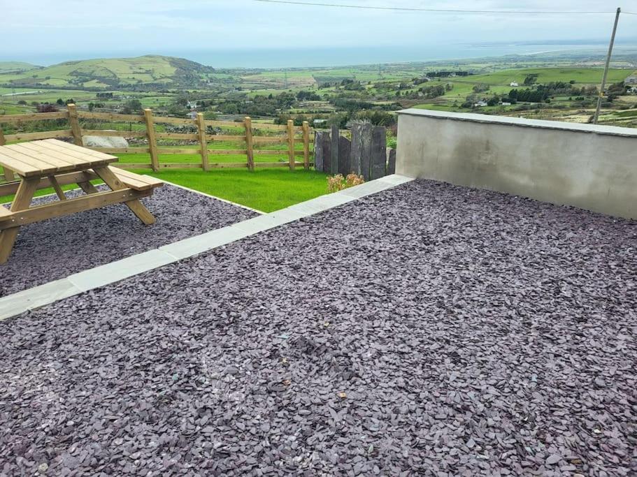 Amazing Coastal & Sunset Views In Eryri Villa Llanllyfni Exterior photo